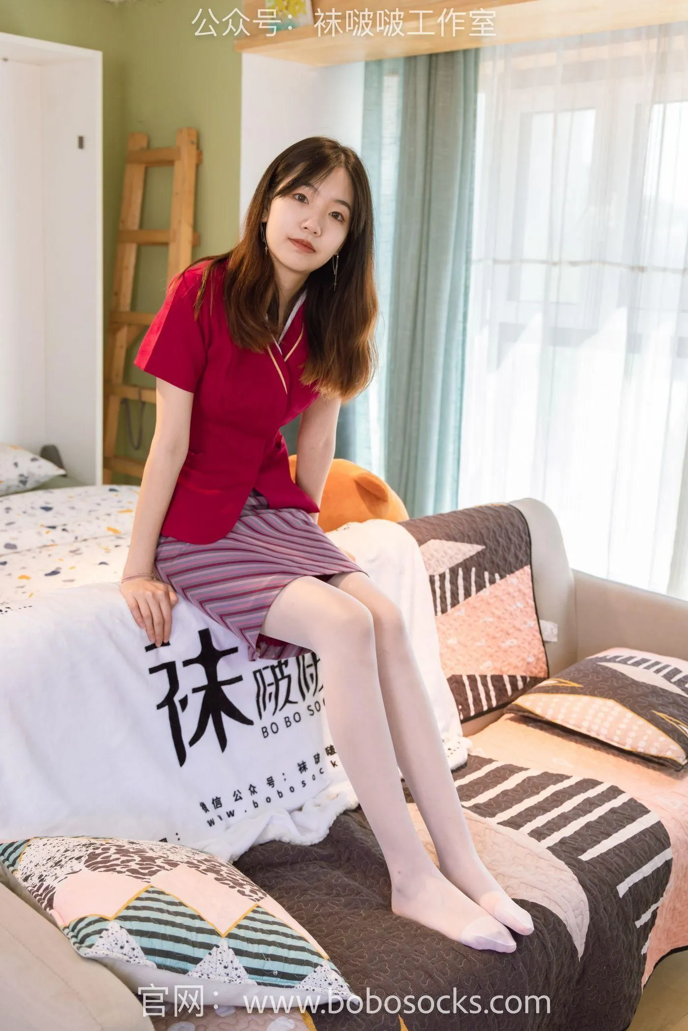 [BoBoSocks袜啵啵]NO.099 小甜豆-高跟鞋、黑丝、白丝 [140P]插图